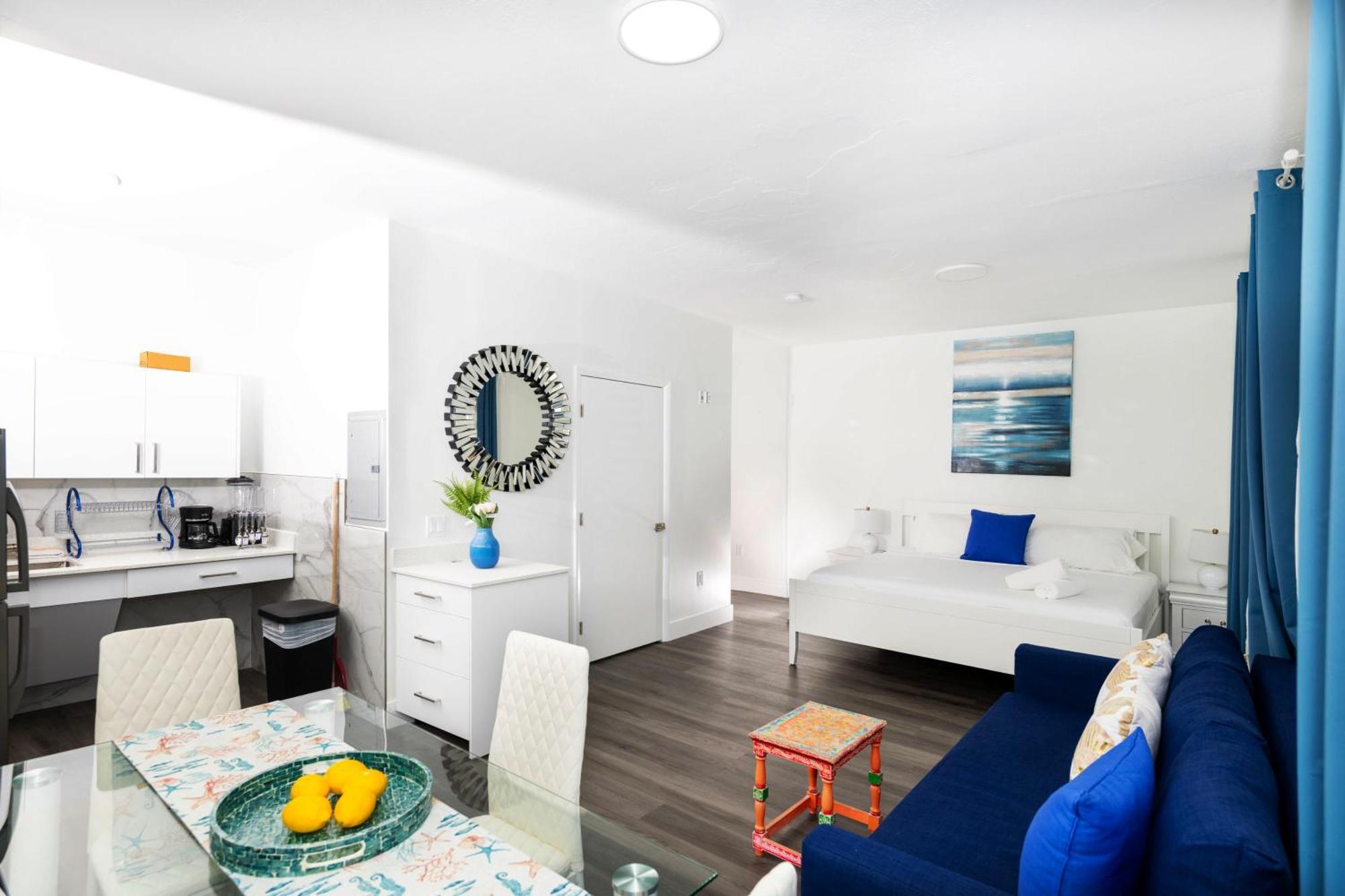 Apartments On Collins Miami Beach Exteriör bild